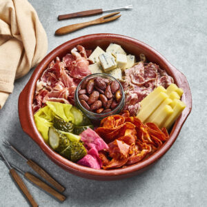 Ankomstsnacks spekemat og ost (pris per person)
