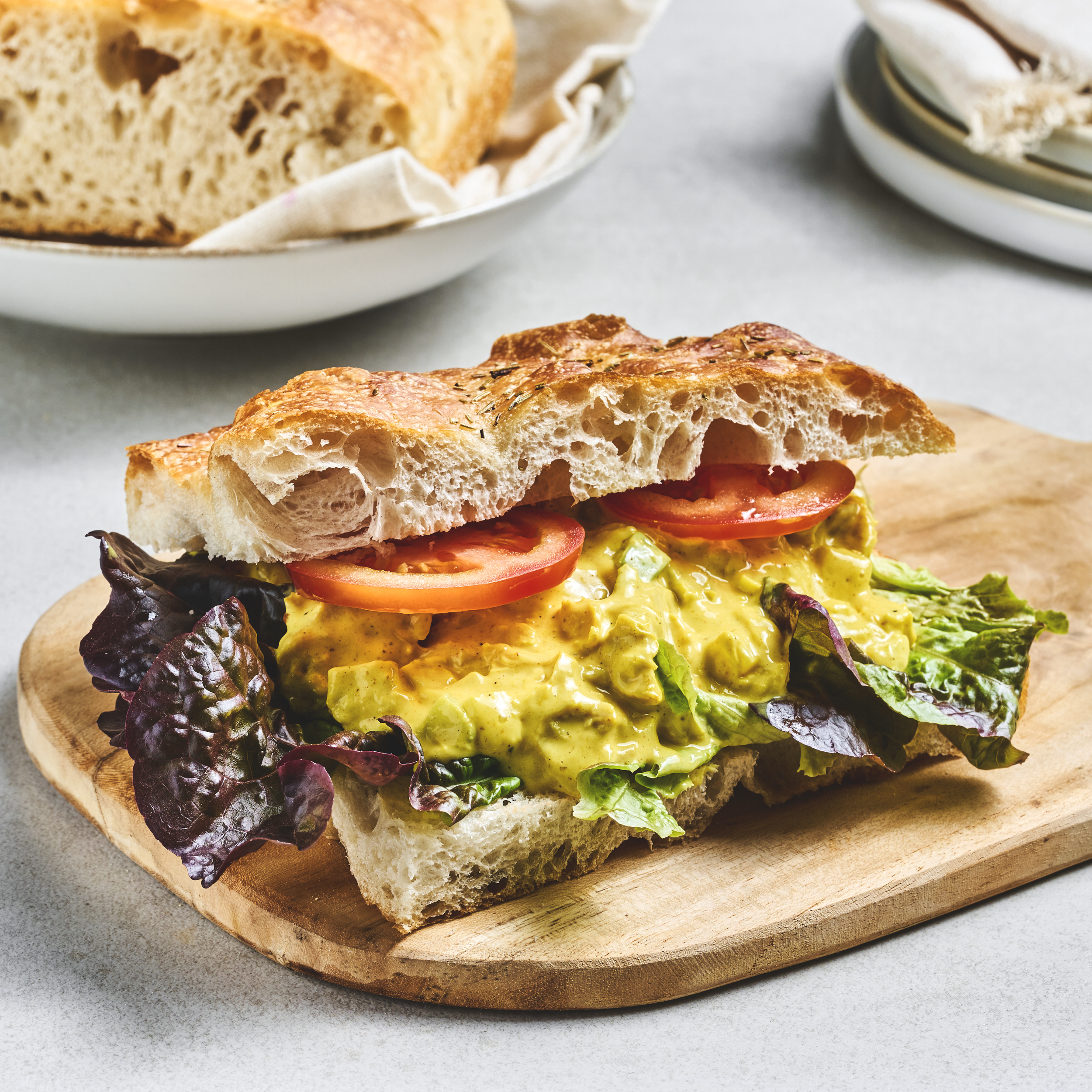 Focaccia med hjemmelaget kyllingcurry og tomat 1 Focaccia med hjemmelaget kyllingcurry og tomat