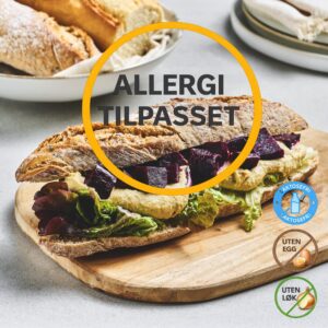 Fullkornsbaguette med hjemmelaget hummus og bakte rødbeter
